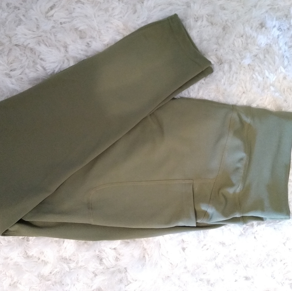Pop Fit olive leggings